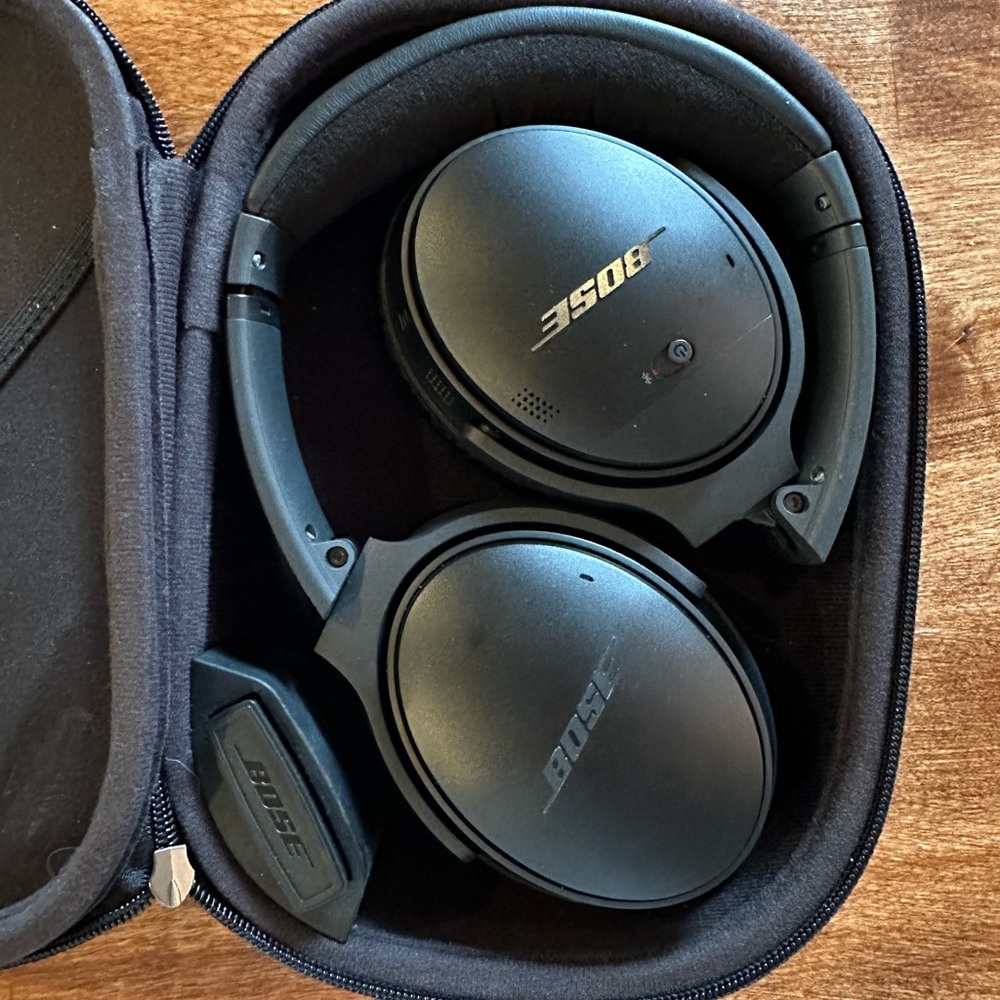 Bose QuietComfort 35 - Bose QC35